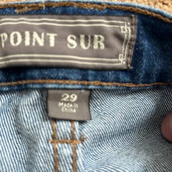 J. Crew Point Sur Distressed Boyfriend Jean in size 29 - Picture 4 of 4